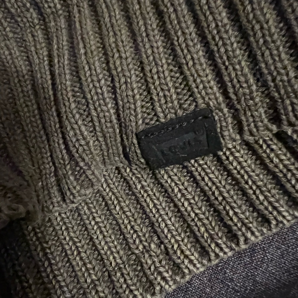 Levi beanie fleece never worn